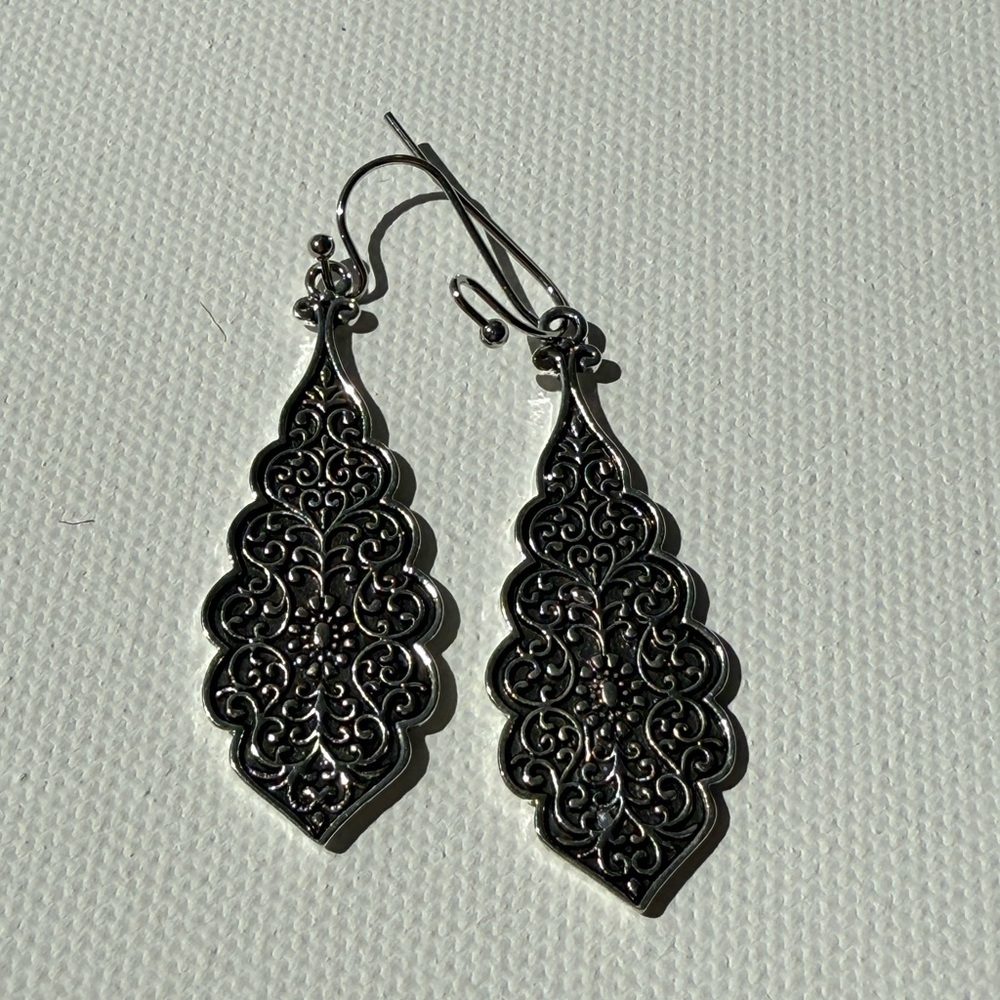 Vintage Filigree Leaf Flower Long Drop Earrings โ Boho Wedding - Picture 13 of 13